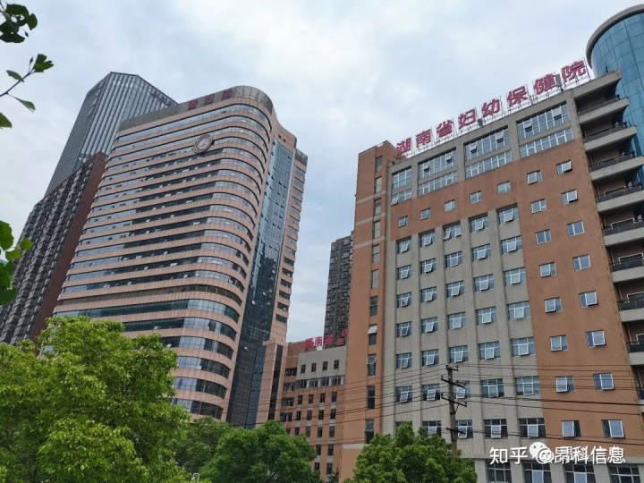 智慧交互大屏系统助力湖南省妇幼保健院智慧病房建设