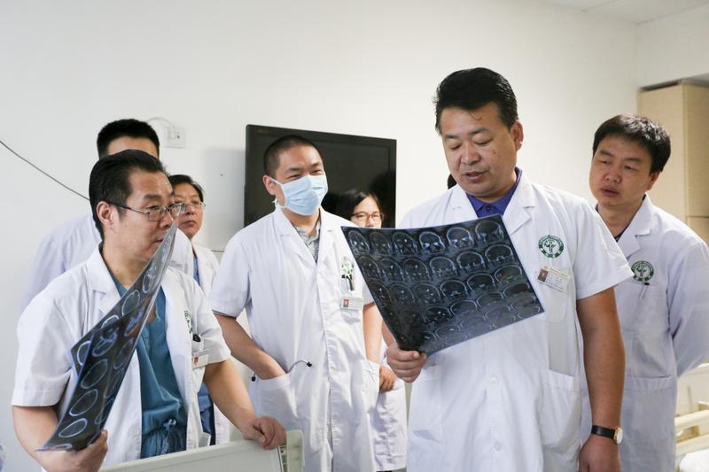 曾雪麟陈亦明问诊615惨败_求医问诊_预问诊系统