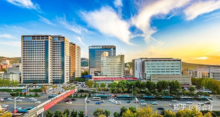 智慧医院绽放光彩的背后，是千佛山医院的创新数据底座