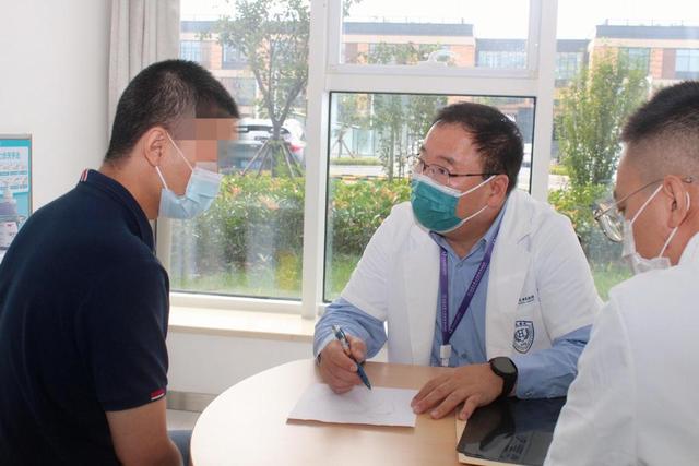 去香港看病签证找港安健康_梦见带家人去医院看病_医疗健康家门口看病