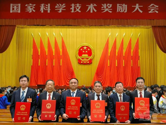 智慧医院建设主要包括_建设智慧医院的目的_智慧医院建设方案